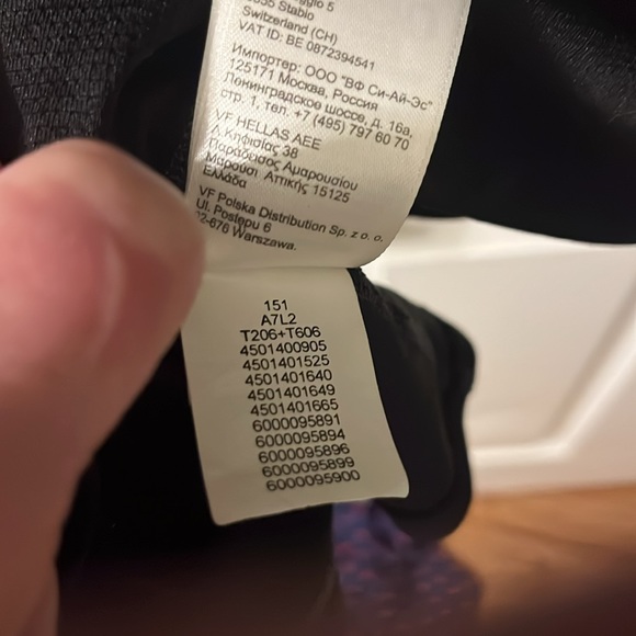 The North Face FastDry Reflective Wicking Base Layer Summit Dotknit LS Crew Tee - Picture 11 of 12